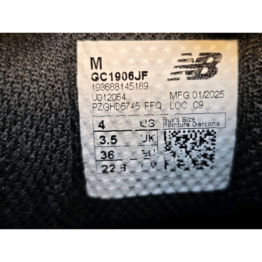 Mens Size 4 New Balance 1906R Athletic Running Sneakers - Picture 9 of 10
